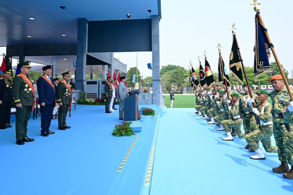 Prabowo Tekankan TNI Tentara Rakyat, Harus Dekat dengan Rakyat