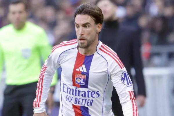 Tagliafico Siap Tolak MU hingga Juve demi Pulang Kampung