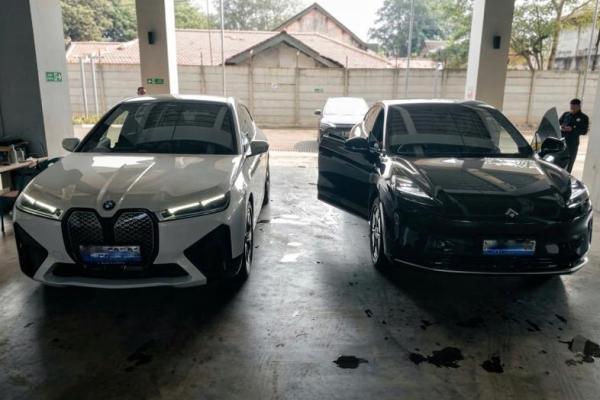KPK Sita 4 Mobil Mewah dari Tersangka Korupsi Dana Bencana